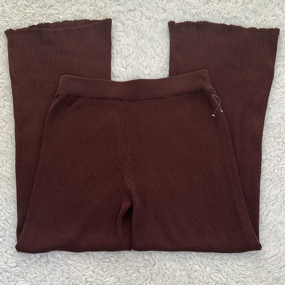 NWOT House of Harlow 1960 Ribbed Knit Pants High Rise Sz Medium Lounge Vacation